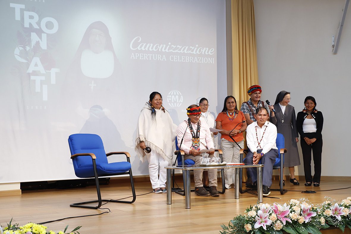 Delegation aus Ecuador: Juwa Bosco und seine Familie sowie Don Bosco Schwestern aus der Provinz Ecuador 