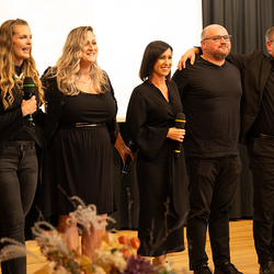 Tolle Gesangseinlage von der Band TR:NITY 