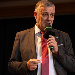 Bildungsdirektor Mag. Dr. Alfred Klampfer