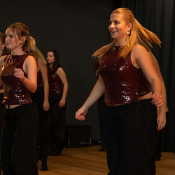 Tanzeinlage von Schülerinnen der BAfEP