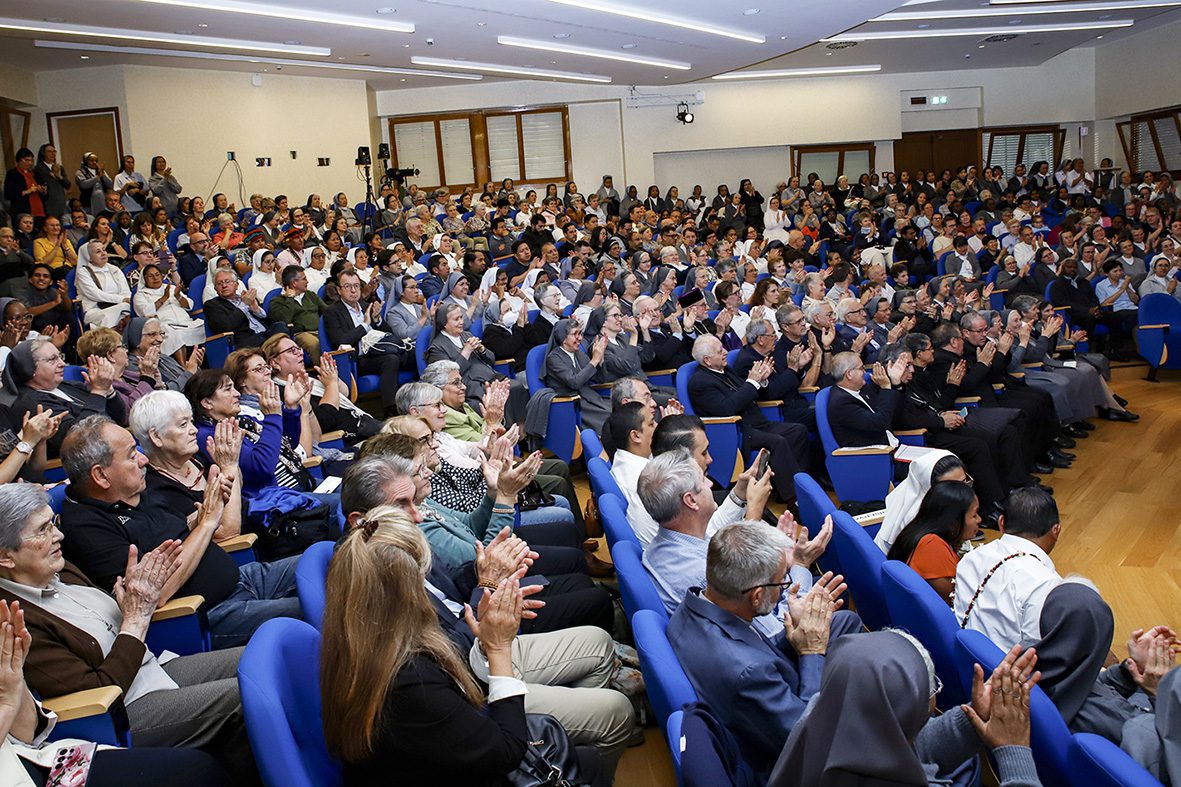 Über 500 Teilnehmer waren am 17. Oktober im Generalat der Don Bosco Schwestern.