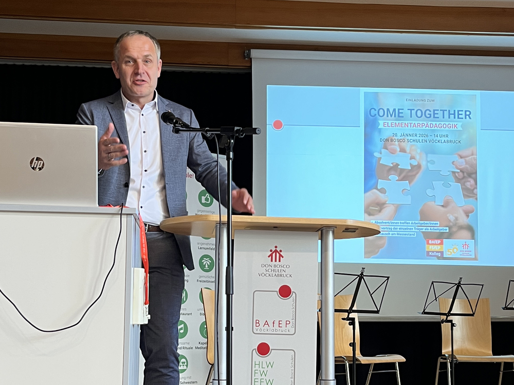 LAbg. und Präsident des oö. Gemeindebundes Christian Mader bei seinen Begrüßungsworten