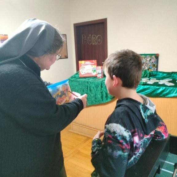 Wie viele Steine sind in der Box?